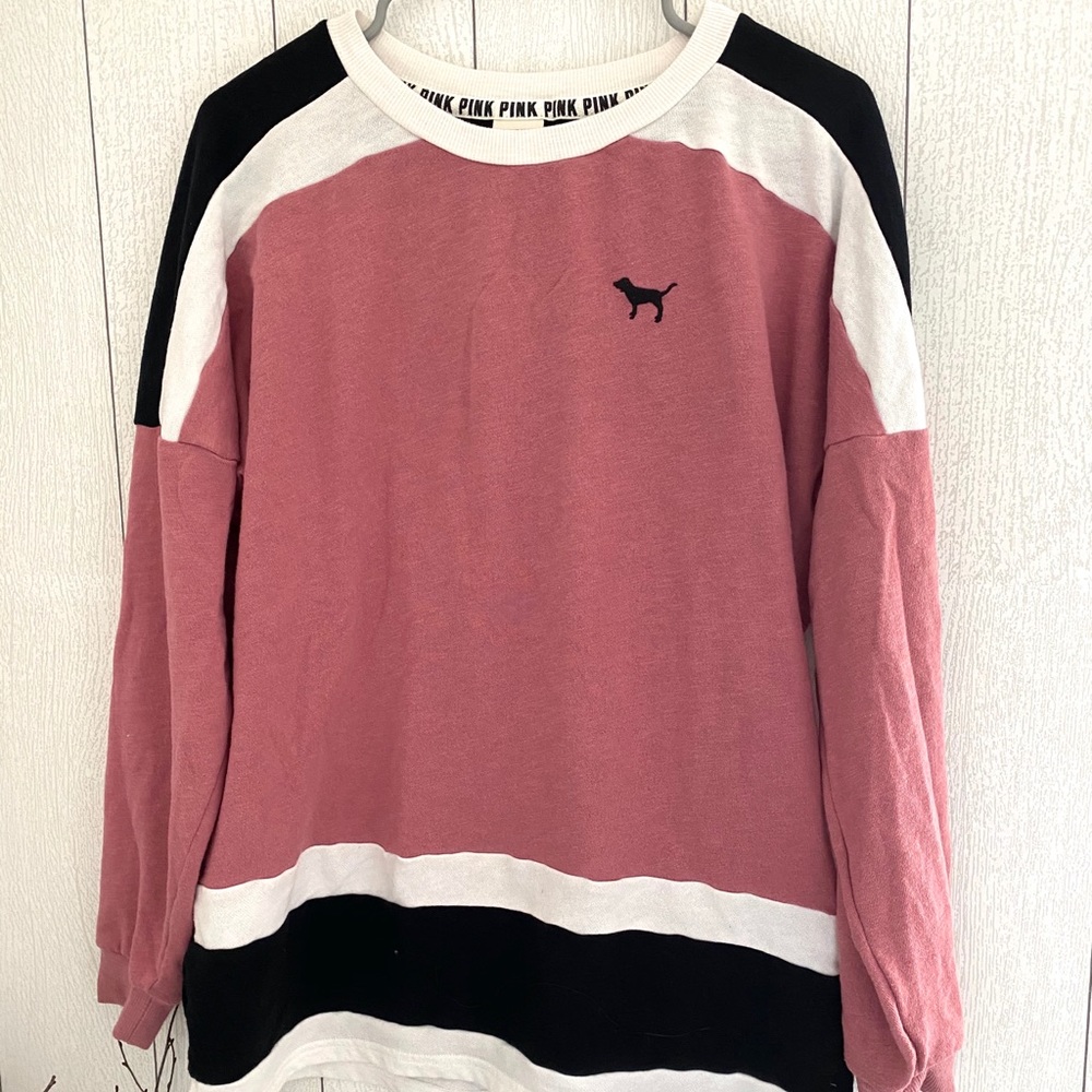 VS PINK long sleeve shirt